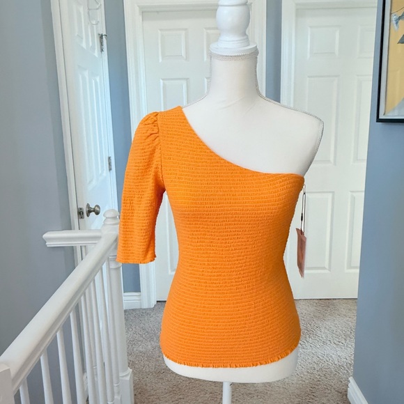 NWT Nation LTD Kirstie Mustard Smocked One Shoulder 100% Pima Cotton Size Small - Picture 2 of 11